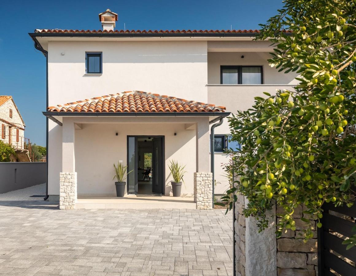 Villa Rozhica Svetvincenat Exterior photo