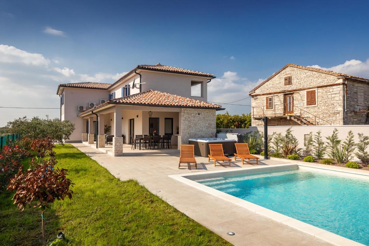 Villa Rozhica Svetvincenat Exterior photo